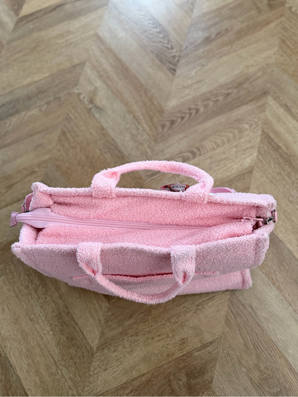 Sanrio large Pink Sherpa Plush Tote Bag with Hello Kitty Motif - Picture 3 of 10